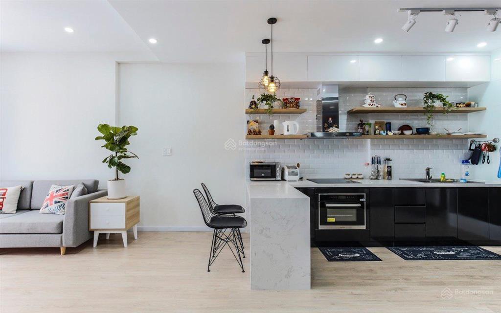 Căn 1pn 50m2 giá chỉ 4.1 tỷ nhận nhà ngay tại cc cao cấp botanica premier sát sân bay tsn