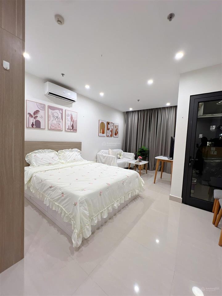 Bán nhanh studio 29m2 thông thủy, đủ đồ đẹp hướng đn giá 1,85 tỷ bao phí