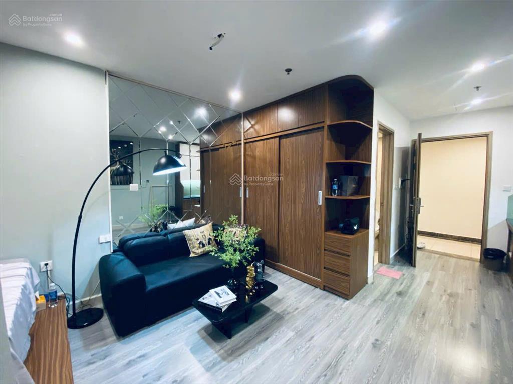 Studio 27,8m2 tầng trung, hướng đn tại vinhomes ocean park giá 1,7 tỷ.  0911 341 ***