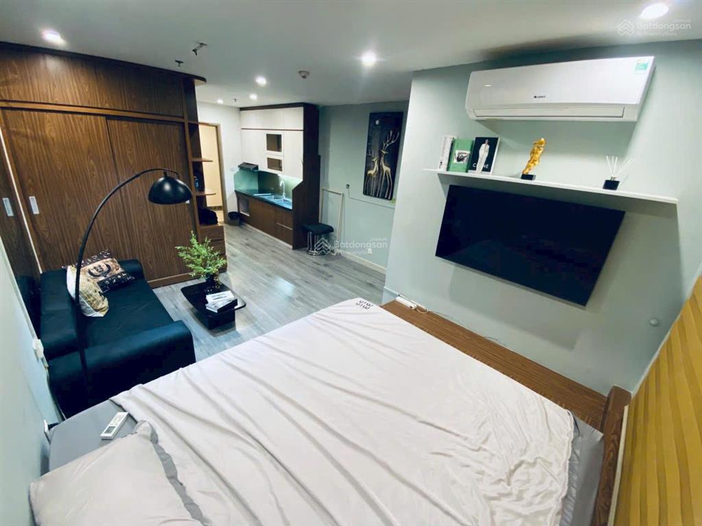 Studio 27,8m2 tầng trung, hướng đn tại vinhomes ocean park giá 1,7 tỷ.  0911 341 ***