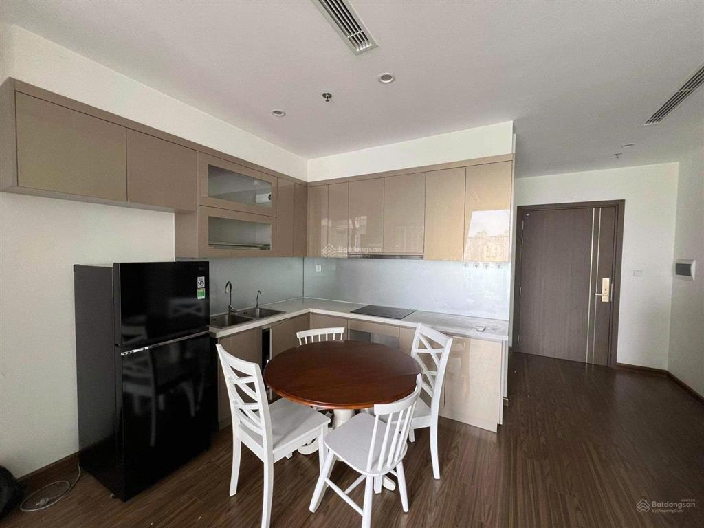 Bán căn hộ studio 39m2 siêu đẹp 4,7 tỷ dễ cho thuê vốn sinh lời vinhomes west point 0989 149 ***