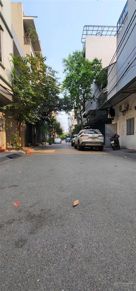 Bán nhà cấp 4 phố cổ linh 112m2, mt 6.5m, lô góc, ô tô tránh, gần hồ 30ha, 20.5 tỷ