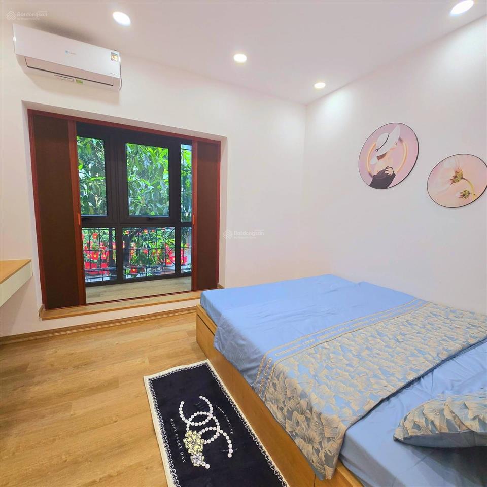 Bán căn hộ tầng 2 tập thể kim liên căn góc 3 mặt thoáng, 3 ngủ, 2 wc, full đồ, giá tốt 6.28 tỷ.