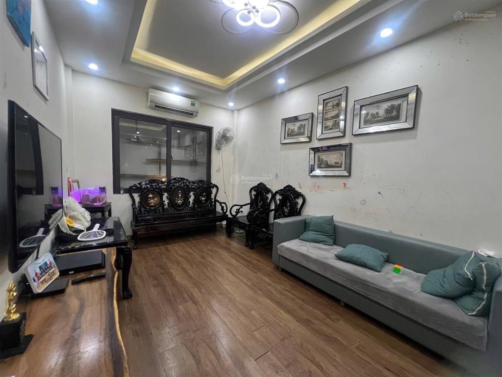 Nhà đẹp ngõ 264 ngọc thụy mặt ngõ ô tô tránh, kd đỉnh, 54m x 5 tầng, giá 17.7 tỷ