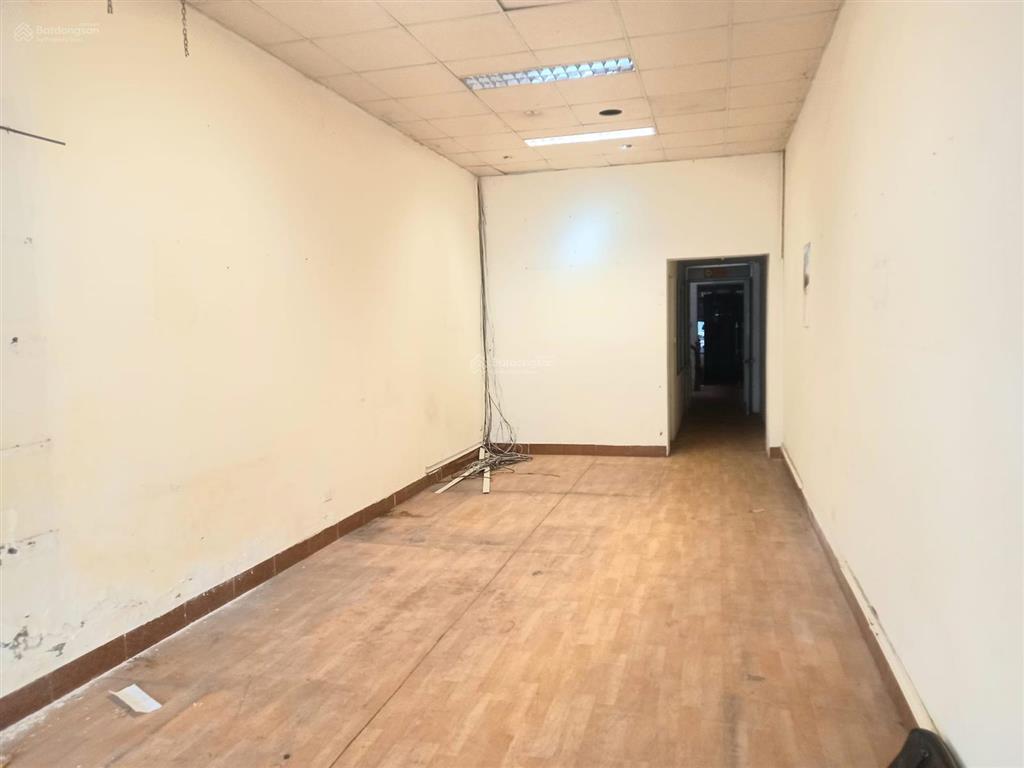 Mặt phố nguyễn văn cừ  103m  vỉa hè rộng kinh doanh giá chỉ 27.6 tỷ