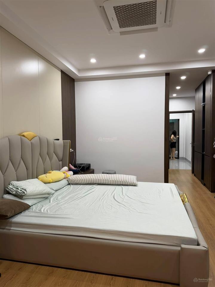 Nhà đẹp phố hoa lâm 66x 6t, tm, ô tô vào nhà tặng full nội thất xịn, giá tốt.