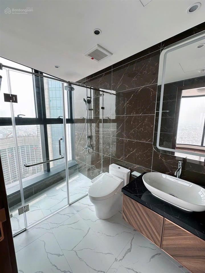 Chủ nhà cần tiền gấp bán nhanh căn 2n2wc ltd 71m2 full nt tại cc golden crown giá chỉ 3,65 tỷ