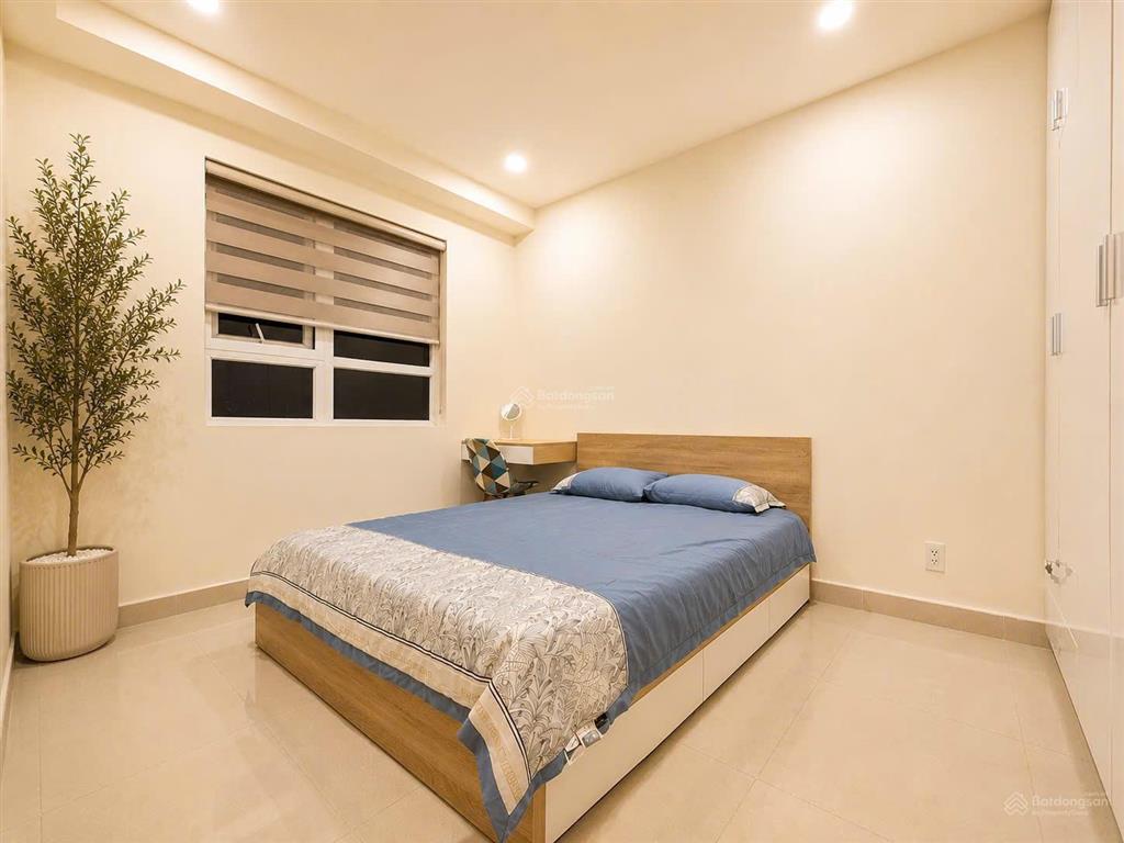 Cho thuê ngắn hạn  căn hộ dịch vụ 2pn  80m2 ngay trung tâm hcm