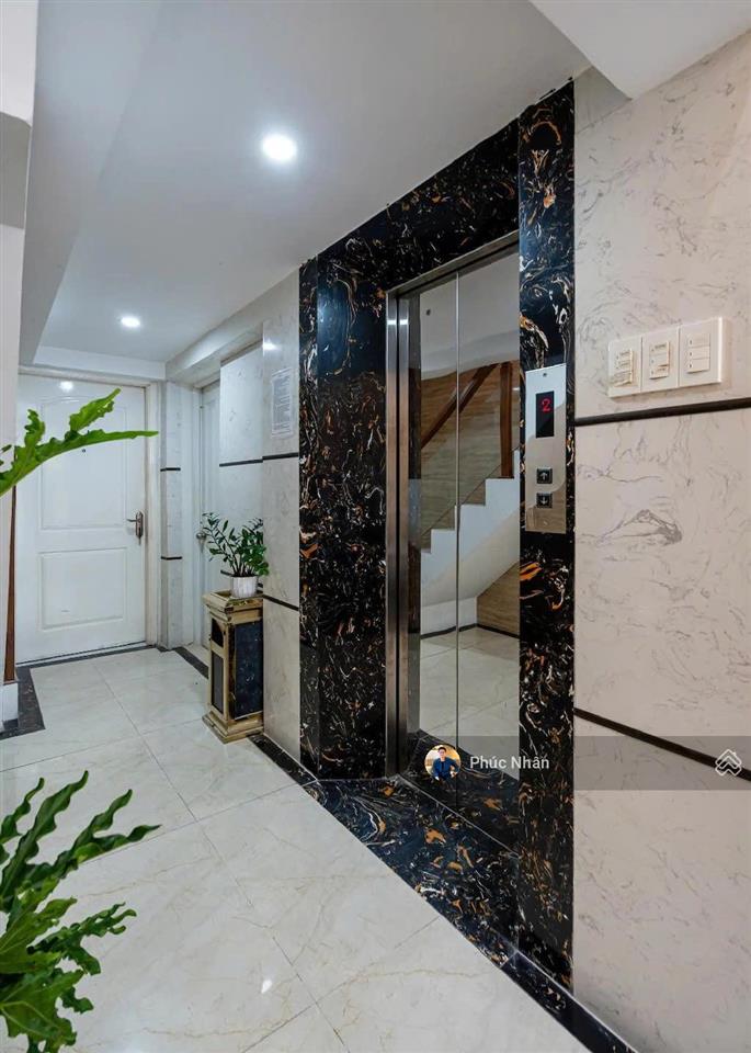 Toà chdv  hầm 7 tầng cho thuê 3 tỷ/năm ngay mặt tiền quốc hương, thảo điền q.2 (11x25m) giá 59 tỷ