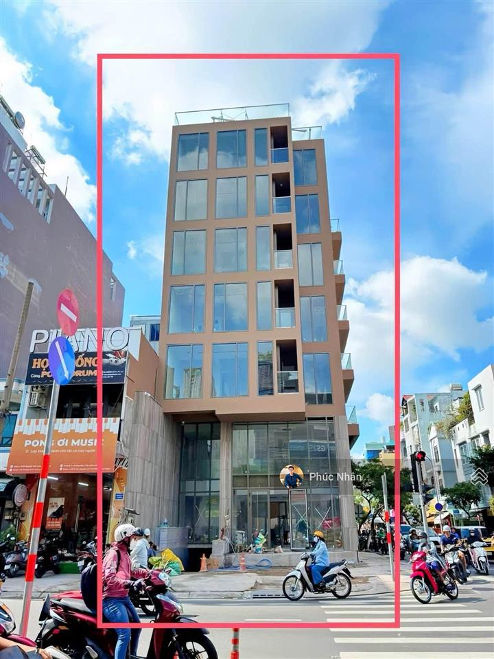 Giá hời phú nhuận! toà nhà hầm 7 tầng trường sa đoạn 2 chiều (15x16m, hđt 230 triệu/tháng)  55 tỷ