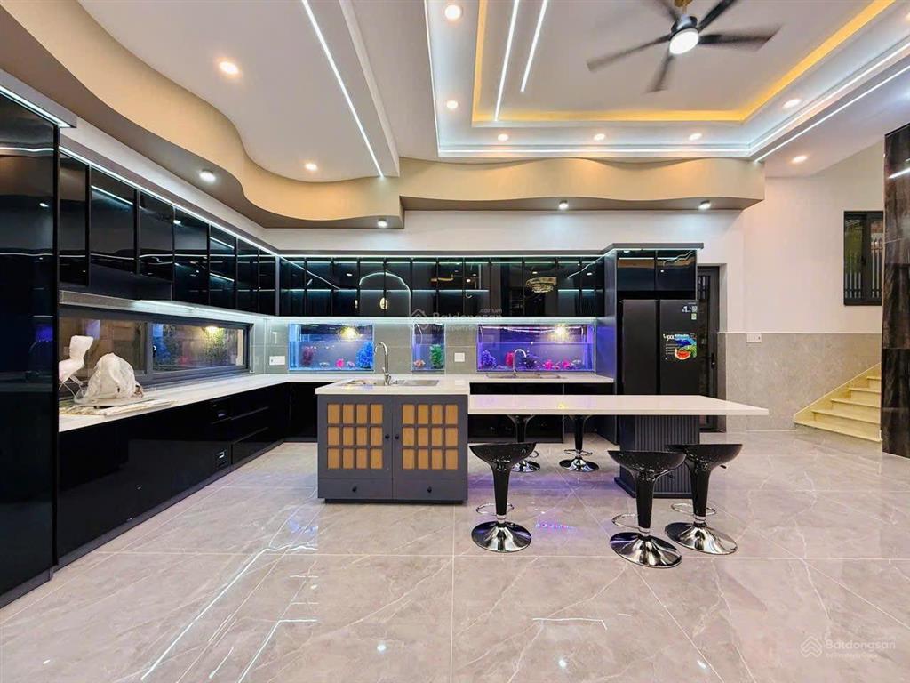 Căn duy nhất giá cực tốt mặt tiền khu bàu cát 6mx28m 2 lầu, giá 23,5 tỷ còn tl