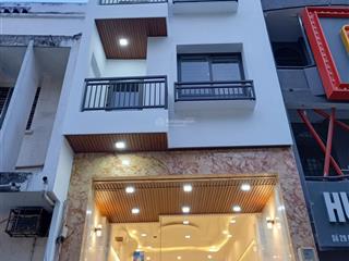 Bán khách sạn mặt tiền đường bàu cát dt 4mx 28m 5 lầu dòng tiền sẵn hdt 70tr/th giá 27 tỷ còn tl