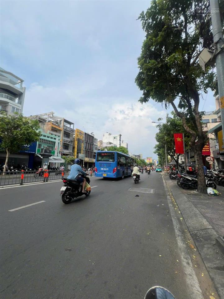 Hot mt lê trọng tấn ngang 11mx27m giá 36 tỷ còn thương lượng