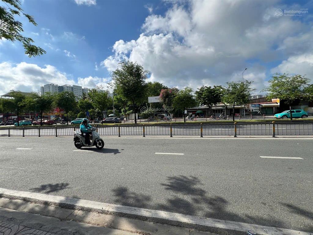 Hot mt quốc lộ 1a dt 30x120m, full thổ cư giá 245 tỷ còn tl