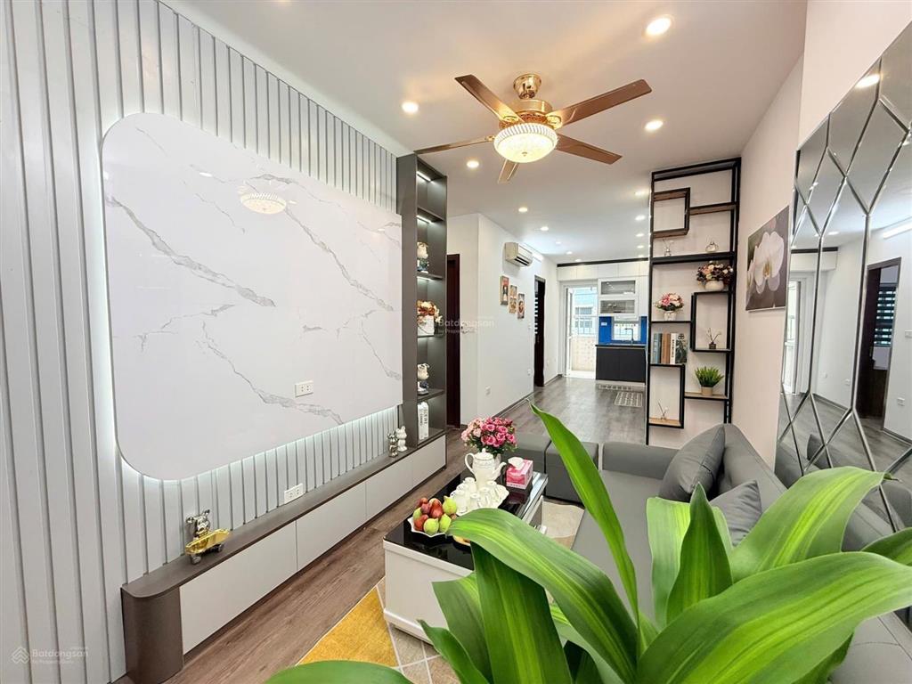 Giảm sốc giá chỉ 3,4x tỷ! 65m2 2 phòng ngủ 2 vệ sinh, full nội thất tại kim văn kim lũ?