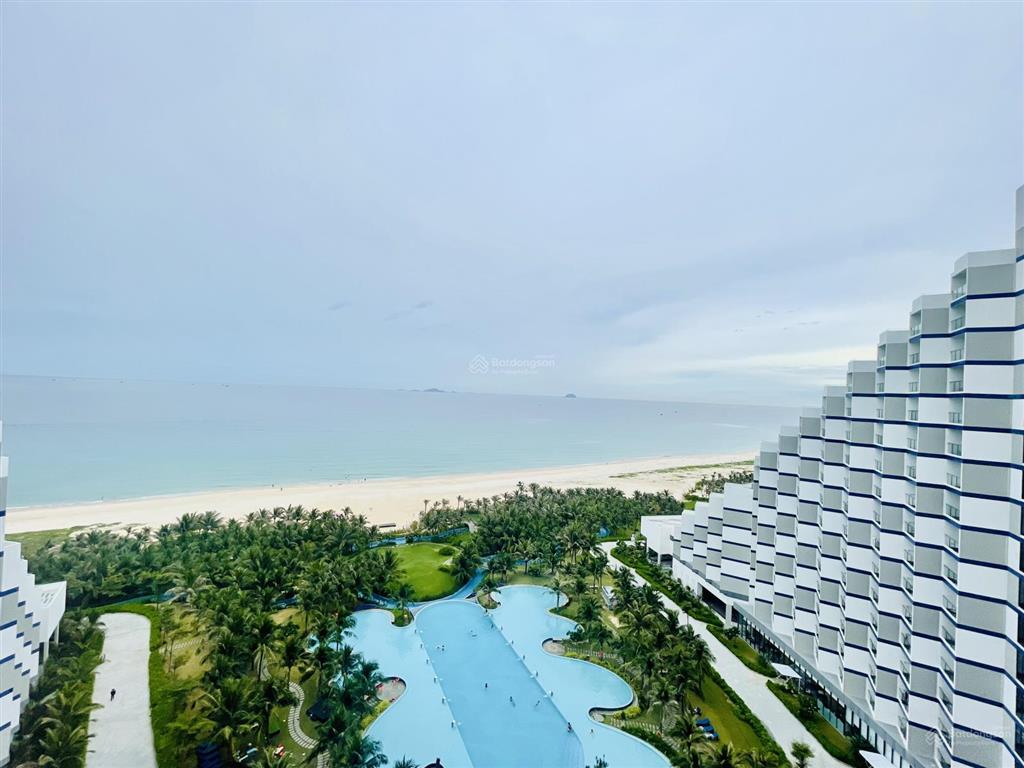 Bán căn hộ view biển the arena cam ranh giá  1.400 tỷ   0333 718 *** phượng