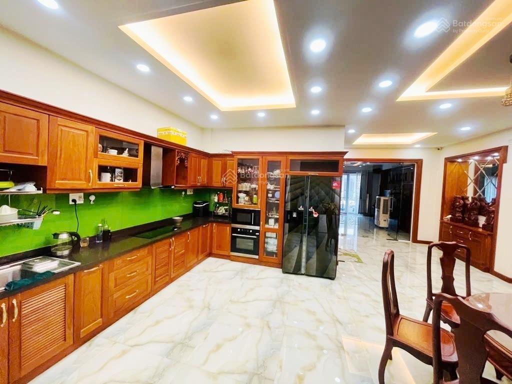 Mặt tiền kinh doanh, 4 tầng, 6x27m vuông vức gần bệnh viện bình tân, nhỉnh 17 tỷ, 0949 226 ***