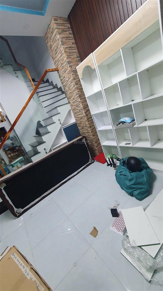 Cho thuê nhà nguyên căn mới đẹp hẻm cụt  yên tĩnh xe hơi tới nhà đường số 8