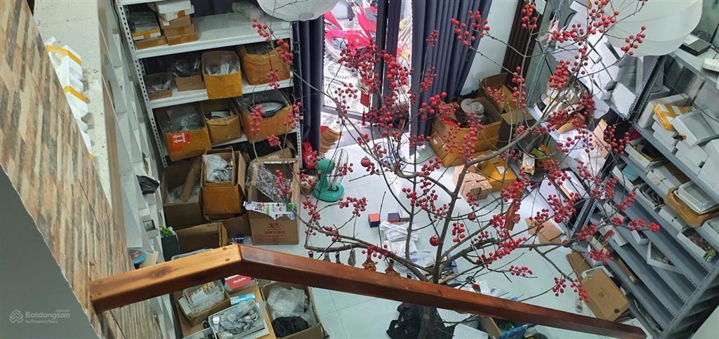 Cho thuê nhà nguyên căn mới đẹp hẻm cụt  yên tĩnh xe hơi tới nhà đường số 8