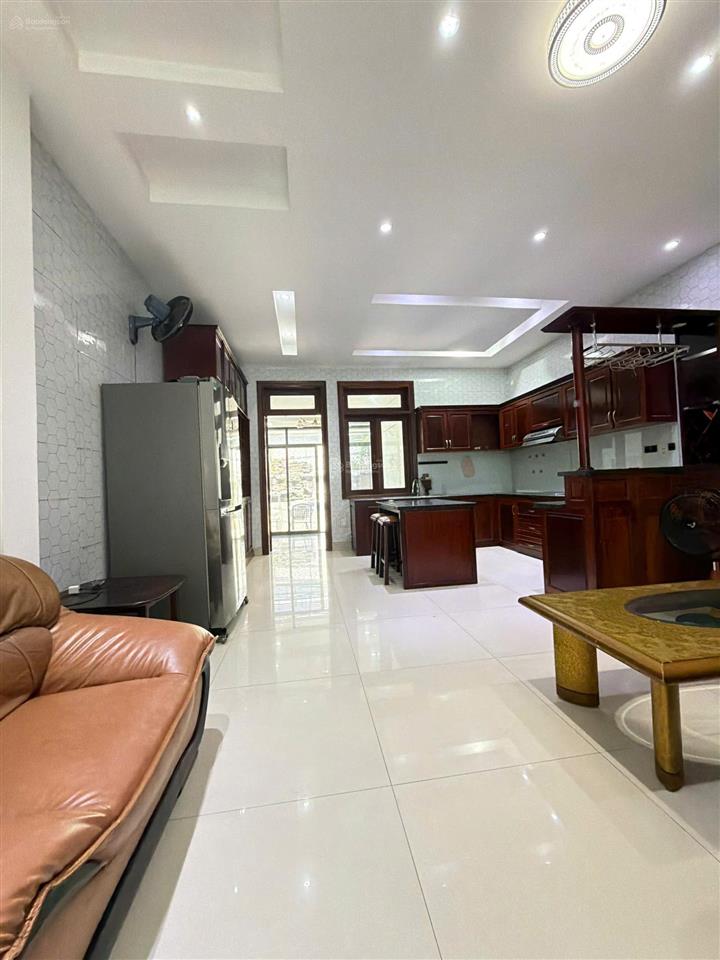 Cho thuê nhà khu mười mẫu như hình 100% đường 47 phường bình trưng đông  0937 008 ***