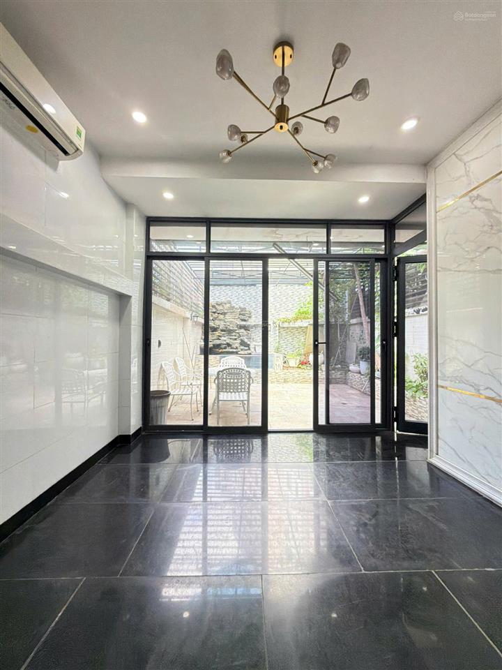 Cho thuê nhà khu mười mẫu như hình 100% đường 47 phường bình trưng đông  0937 008 ***