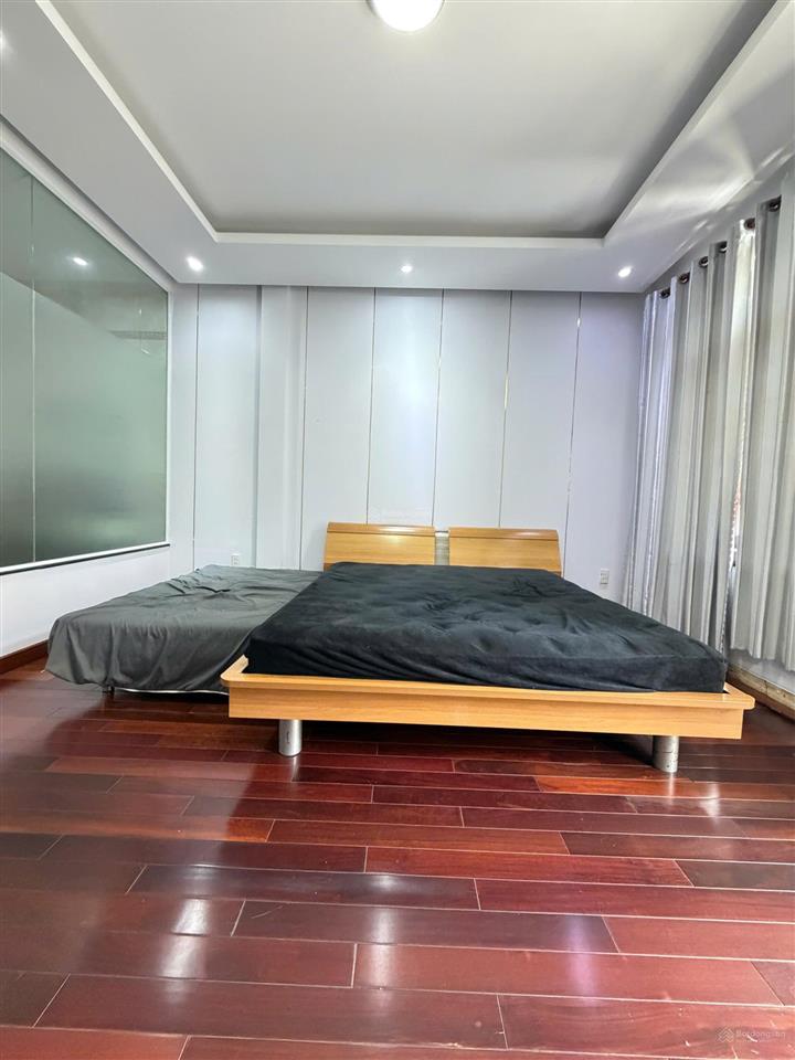 Cho thuê nhà khu mười mẫu như hình 100% đường 47 phường bình trưng đông  0937 008 ***