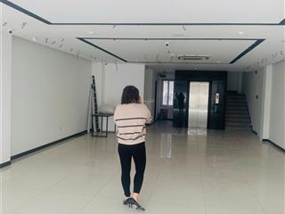 Cho thuê tòa nhà mặt phố hoàng ngân  cầu giấy  hn 85m2 7 tầng 1 hầm mt 5.5m. thông sàn. giá 80tr