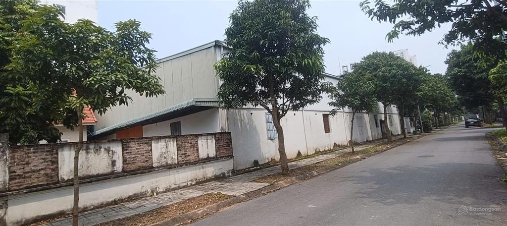 Cho thuê kho xưởng đường lê trọng tấn, ngay thiên đường bảo sơn, dt 920m2, xe công vào, xuất vat