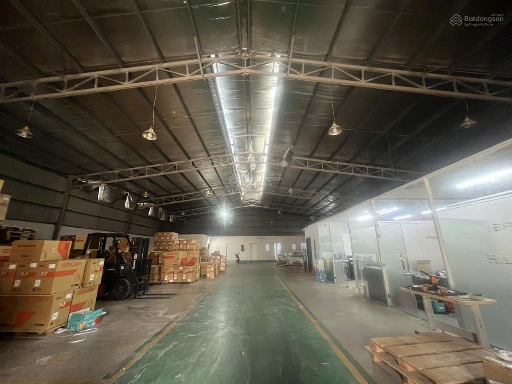 Cho thuê kho xưởng đường lê trọng tấn, ngay thiên đường bảo sơn, dt 920m2, xe công vào, xuất vat