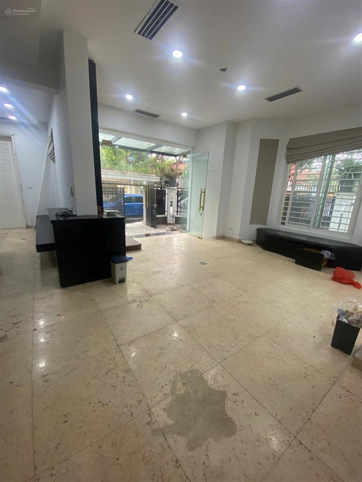 Cho thuê biệt thự kđt mỹ đình 2  nguyễn cơ thạch  mỹ đình 210m2 4 tầng lô góc. giá 55tr