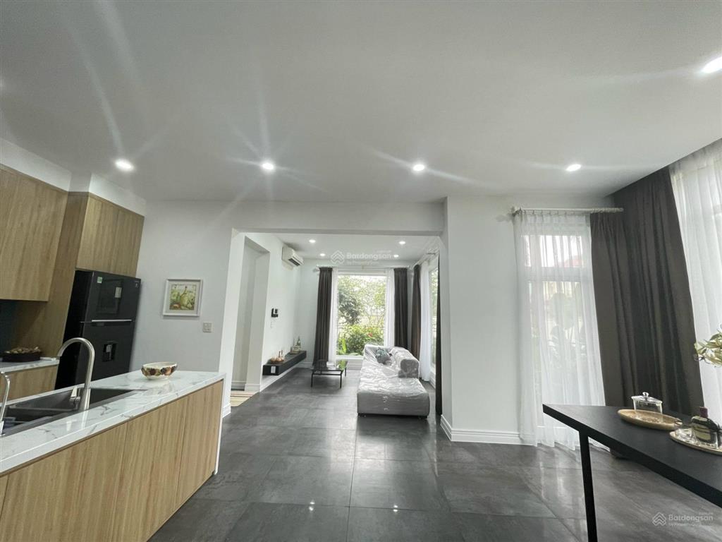 Cho thuê biệt thự splendonia  an khánh  đại lộ thăng long 250m2 3 tầng, 5pn. full nội thất. 30tr