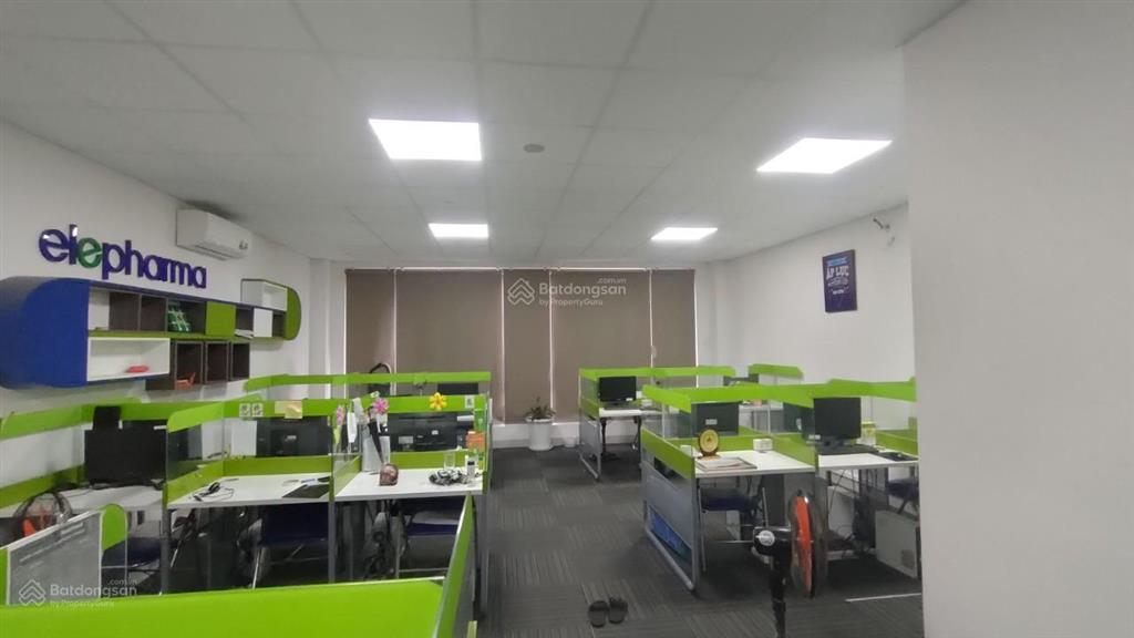 Cho thuê tòa nhà mặt phố trương công giai  cầu giấy hn 90m2 7 tầng mt 6m. thông sàn. giá 90tr