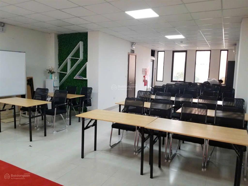 Cho thuê tòa nhà mặt phố trương công giai  cầu giấy hn 90m2 7 tầng mt 6m. thông sàn. giá 90tr
