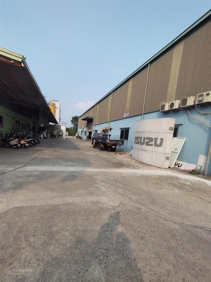 Cho thuê kho xưởng tại kcn từ liêm  cầu diễn  hà nội. dt 1500m2. giá 120.000/m2