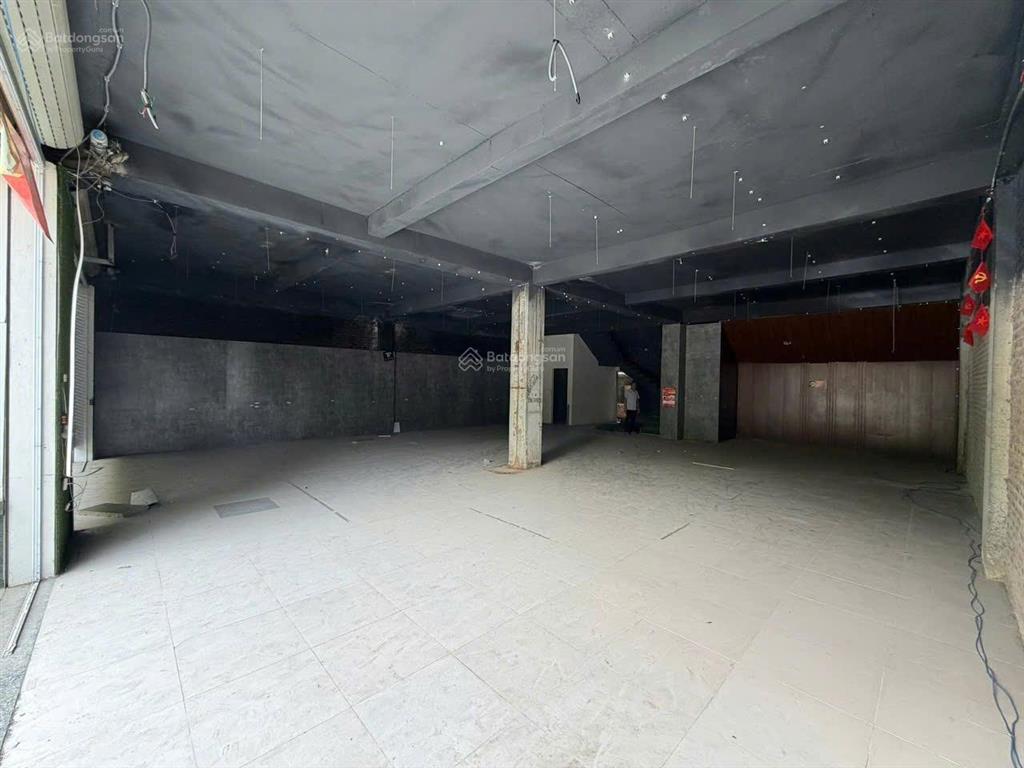 Cho thuê nhà mặt phố lê trọng tấn  kđt geleximco hà đông 200m2 5 tầng mt 12m. giá 55tr