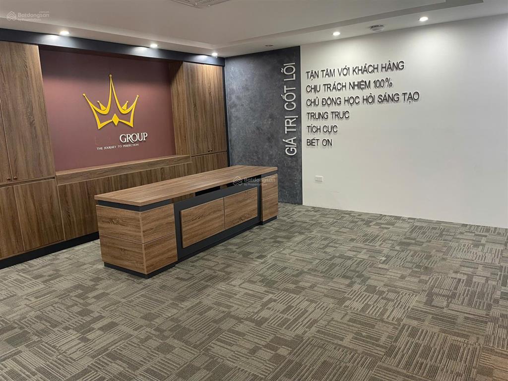 Cho thuê nhà kđt mễ trì hạ  mễ trì  từ liêm  hà nội 120m2 5 tầng, mt 7,5m. thông sàn. giá 80tr