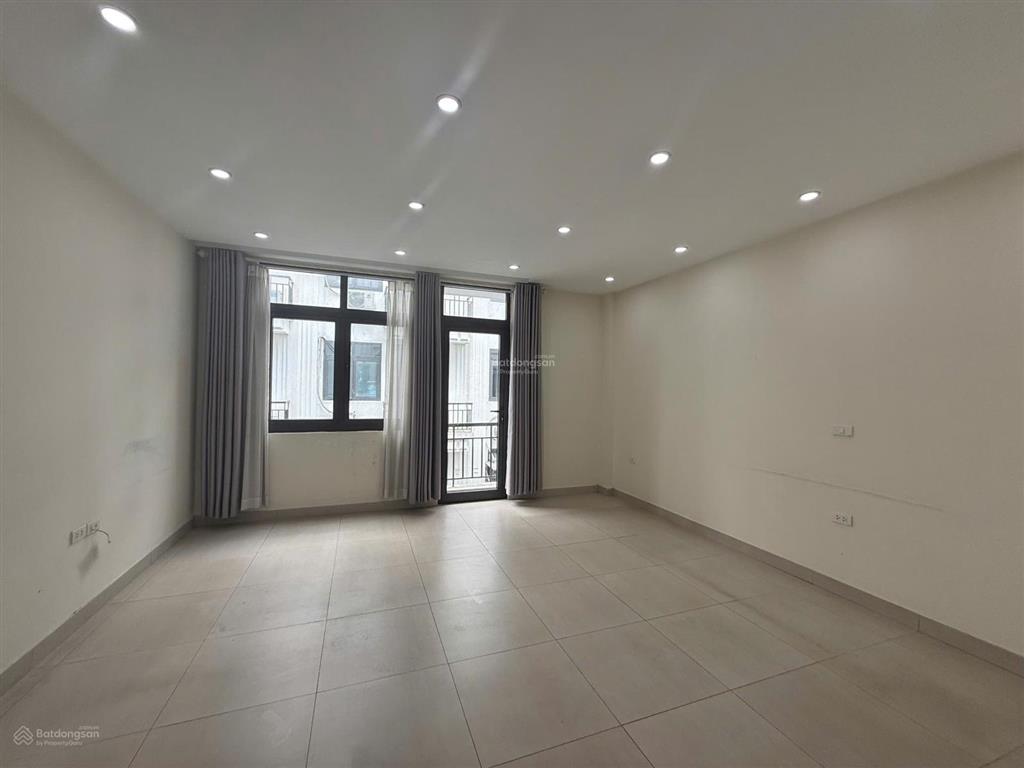 Cho thuê liền kề 107 xuân la  xuân đỉnh  tây hồ  hn 110m2 5 tầng mt 5m. giá 50tr