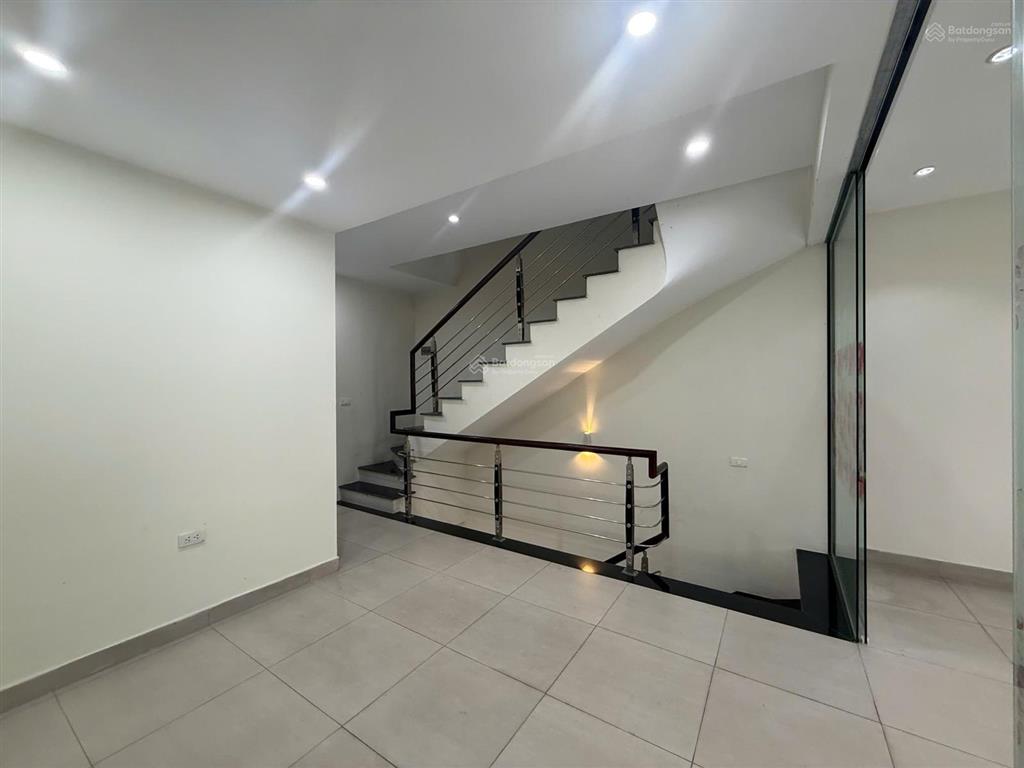 Cho thuê liền kề 107 xuân la  xuân đỉnh  tây hồ  hn 110m2 5 tầng mt 5m. giá 50tr