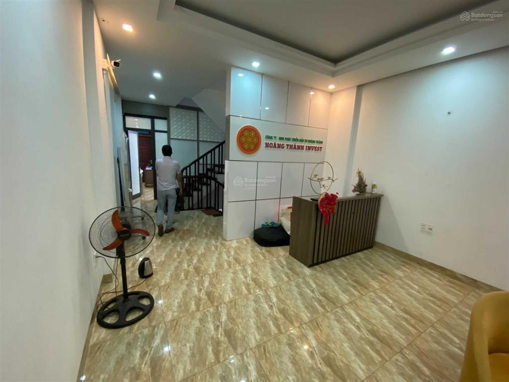 Cho thuê liền kề nguyễn văn lộc, mỗ lao dt 90m2, mt 5m, 4 tầng, 1 hầm. giá 26tr.  0936 983 ***