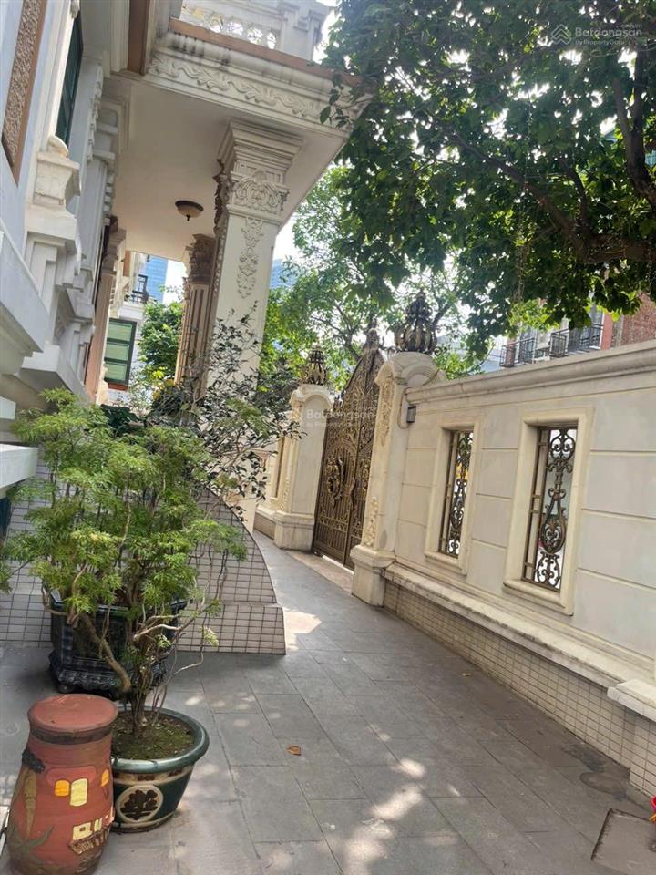 Cho thuê biệt thự sang trọng phố trung kính  yên hoà hn 290m2 5 tầng. thang máy. giá 150tr