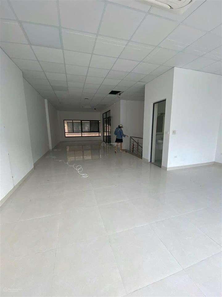 Cho thuê sh him lam vạn phúc  hà đông 95m2 7 tầng mặt tiền 6.5m. thông sàn, thang máy, giá 50tr/th
