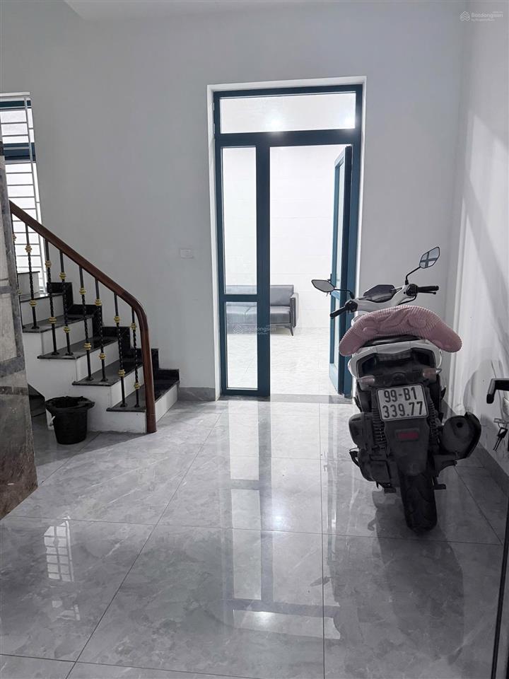 Cho thuê shophouse galaxy  tố hữu  hà đông 100m2, 6 tầng mt 5.5m thông sàn, thang máy. giá 50tr