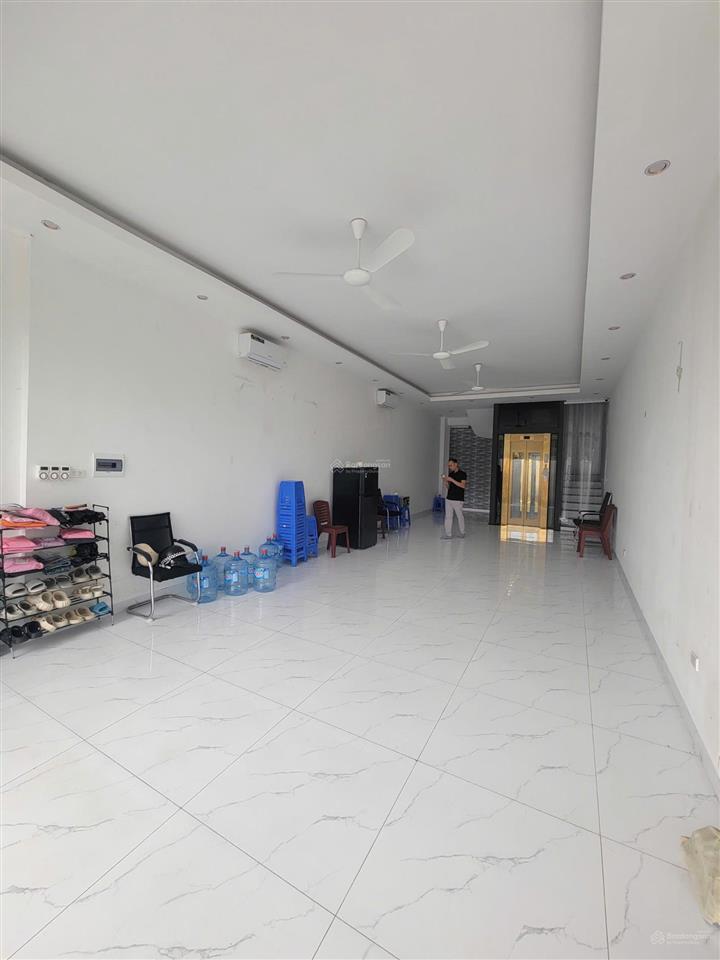 Cho thuê nhà kđt đại kim mới  hoàng mai. dt 80m2, 6t, mt 5m, thông sàn, thang máy. giá 35 triệu