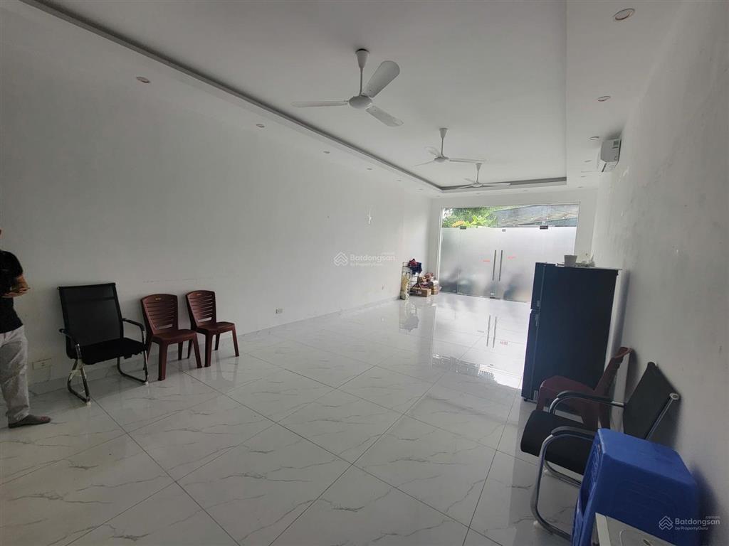 Cho thuê nhà kđt đại kim mới  hoàng mai. dt 80m2, 6t, mt 5m, thông sàn, thang máy. giá 35 triệu