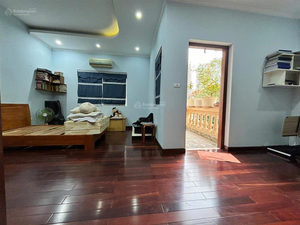 Cho thuê bt làng việt kiều châu âu  hà đông 150m2 4 tầng, mt 10m, nhà mới hiện đại. 40tr/th