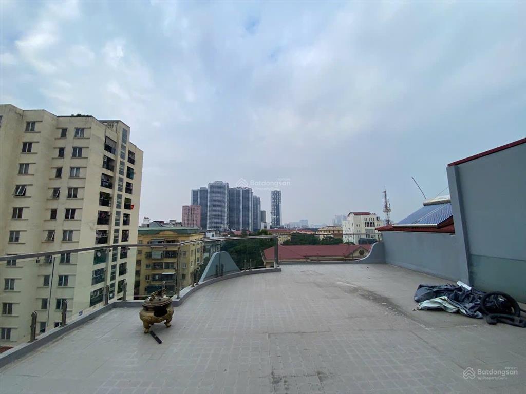 Cho thuê tòa nhà vp nguyễn cơ thạch  từ liêm  hn 160m2 lô góc, 8 tầng 1 hầm. thông sàn, giá 190tr