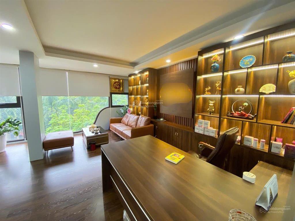Cho thuê tòa nhà vp nguyễn cơ thạch  từ liêm  hn 160m2 lô góc, 8 tầng 1 hầm. thông sàn, giá 190tr