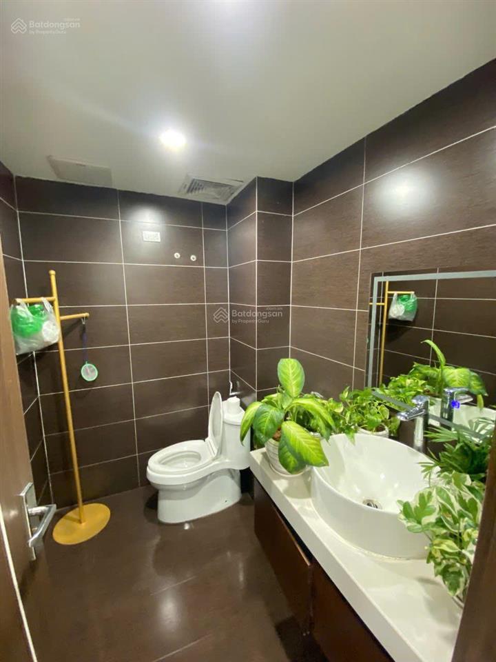 Cho thuê tòa nhà vp nguyễn cơ thạch  từ liêm  hn 160m2 lô góc, 8 tầng 1 hầm. thông sàn, giá 190tr