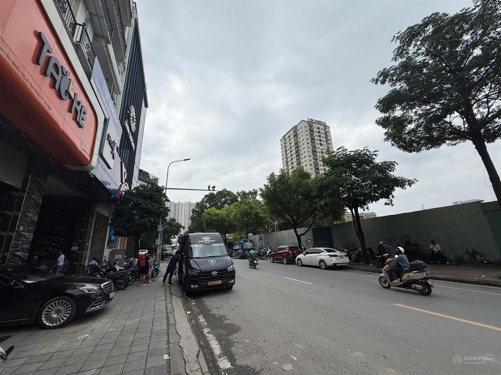 Cho thuê tòa nhà vp mặt phố nguyễn quốc trị  yên hòa  hn 110m2 6 tầng 1 hầm. mt 6.5m. giá 120tr