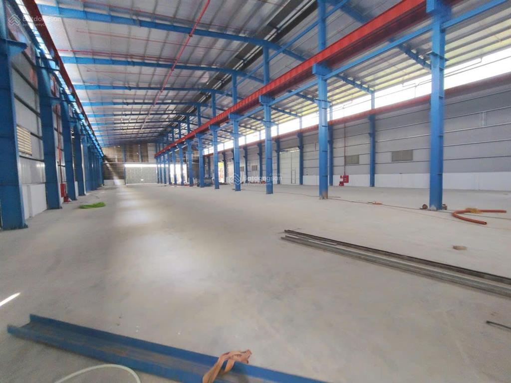 Kho xưởng kcn thạch thất  quốc oai, 5000m2, pccc nghiệm thu, điện 3fa, xuất vat, xe công, 140k/m